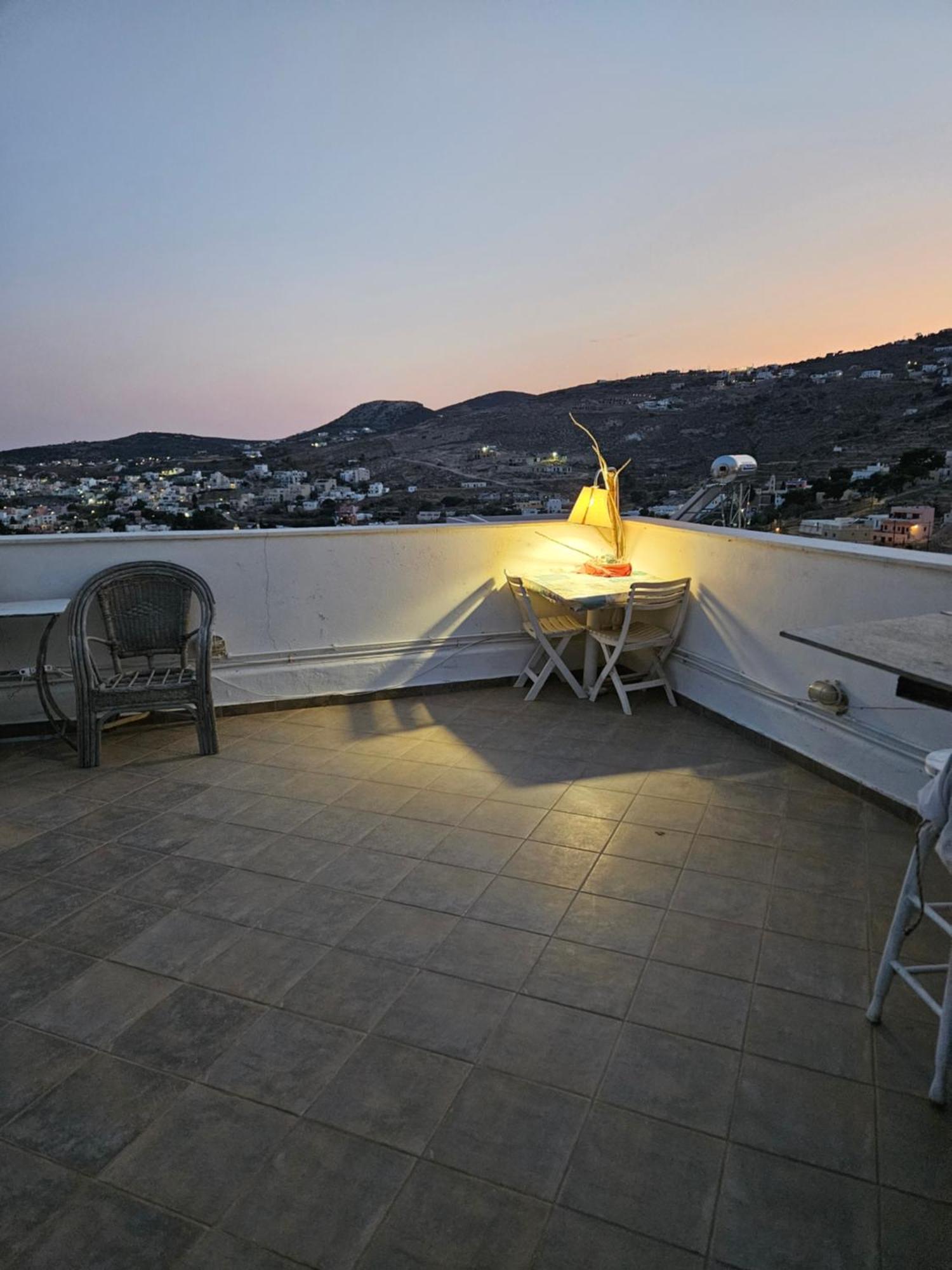 New Style In The Neighborhood Appartement Ermoupoli Buitenkant foto